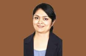 Dr Gayatri Senapathy